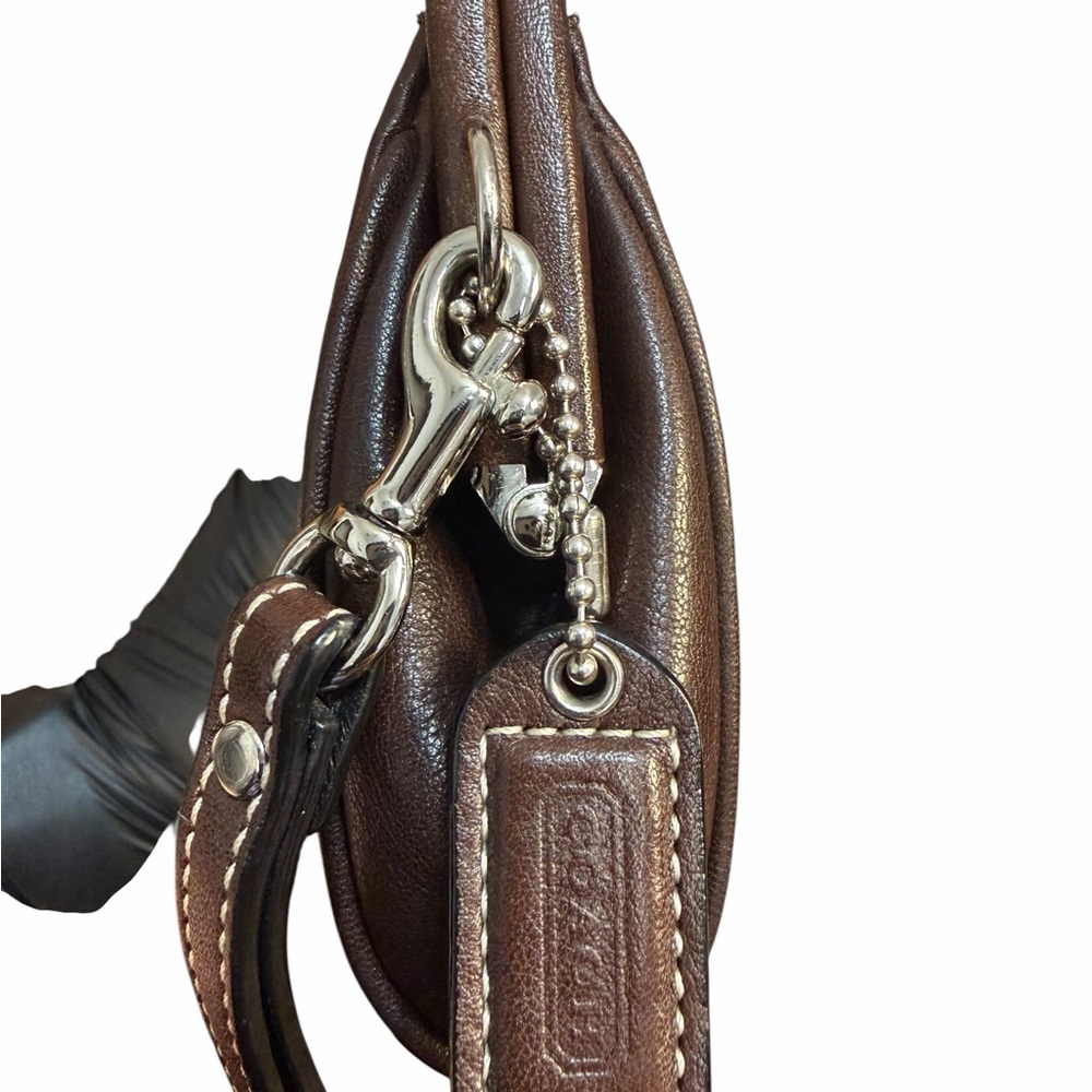 Coach Soho Framed Kisslock Wristlet     (A502) - Picture 6 of 9